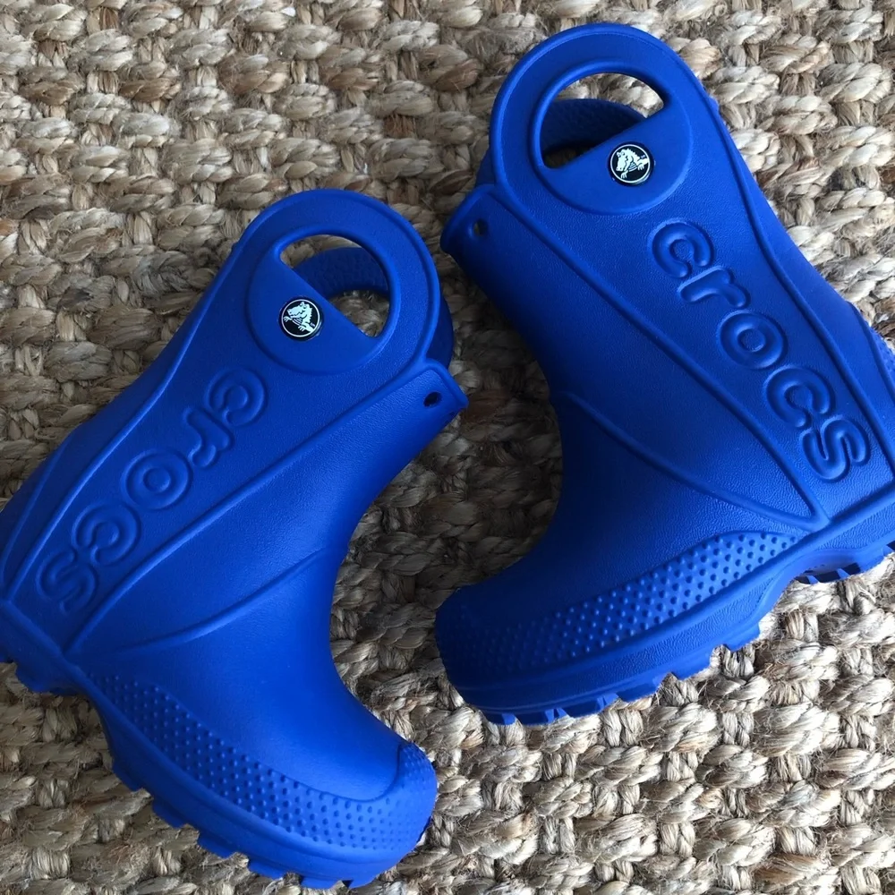 New: Crocs Handle It Rain Boots. Unisex. Size 6 c